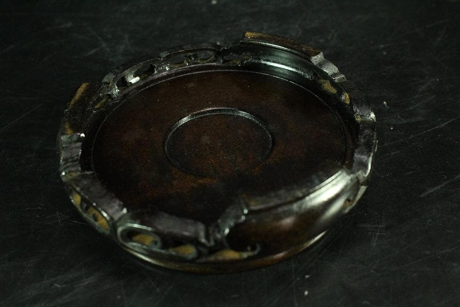 中国美術 色絵 女人鹿図 蝙蝠耳 花瓶 時代物 台付(K-A717)