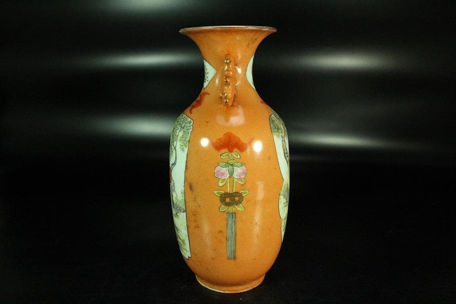 中国美術 色絵 女人鹿図 蝙蝠耳 花瓶 時代物 台付(K-A717)