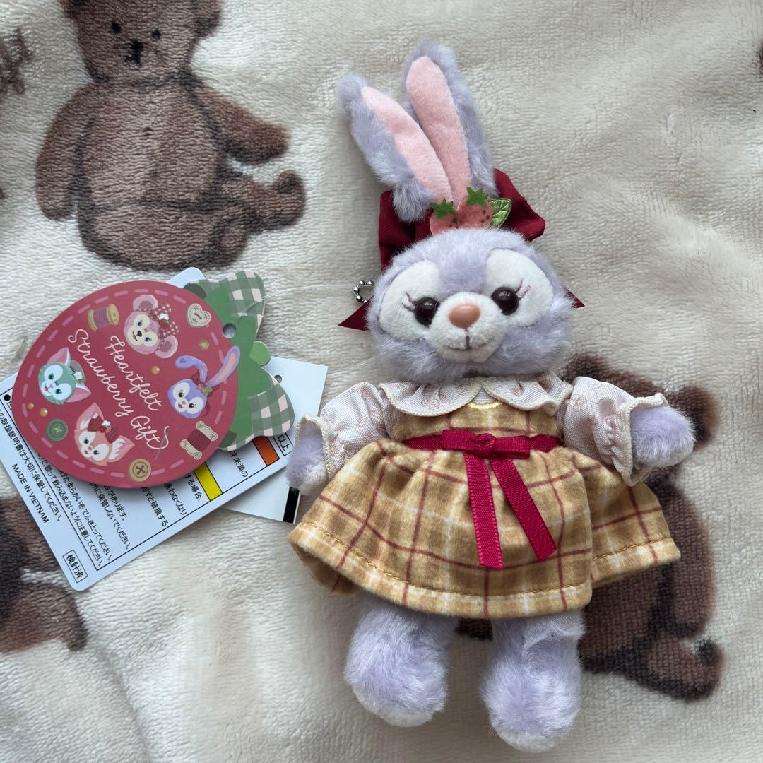 新品タグ付き！ステラルー　ハートフェルトストロベリーギフト　ぬいぐるみバッジ