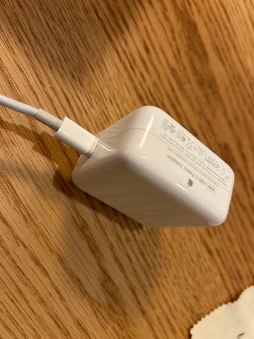 シルバー MacBook Air 2018