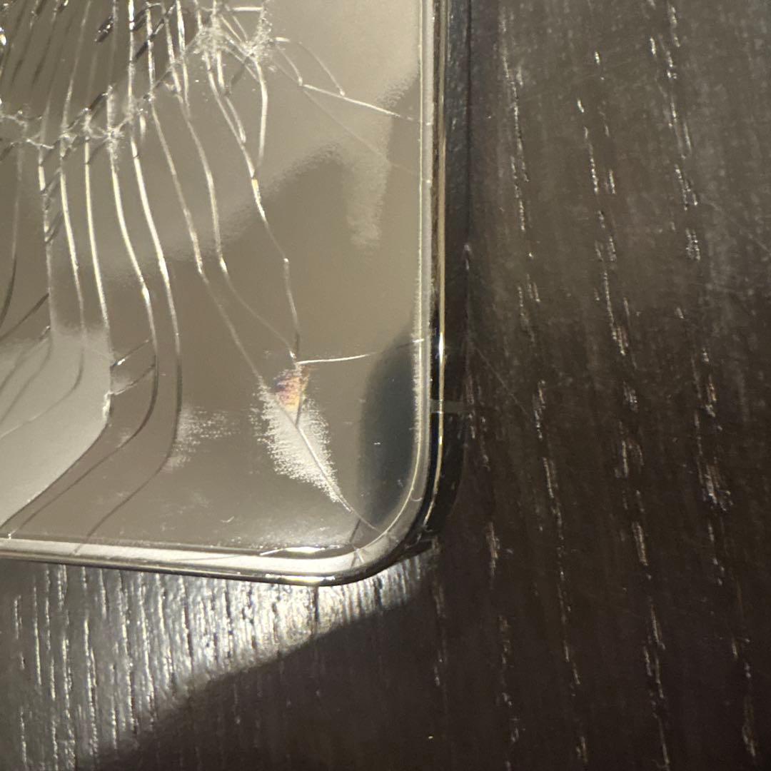 iPhone 13 Pro 128GB グラファイト SIMフリー 背面割れ