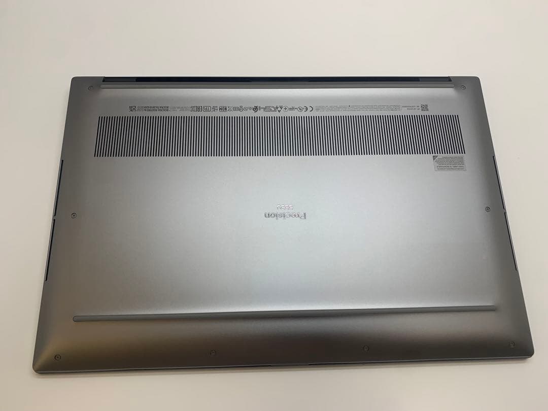 DELL Precision 5550 10世代i7 32G 1T NVIDIA