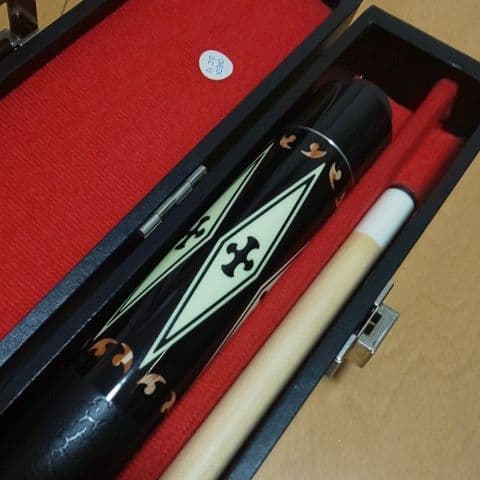 ビリヤードキュー・ケース付き