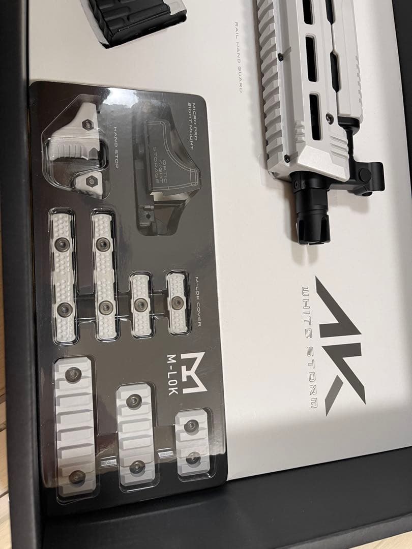 【美品】東京マルイ　次世代電動ガン AK ホワイトストーム