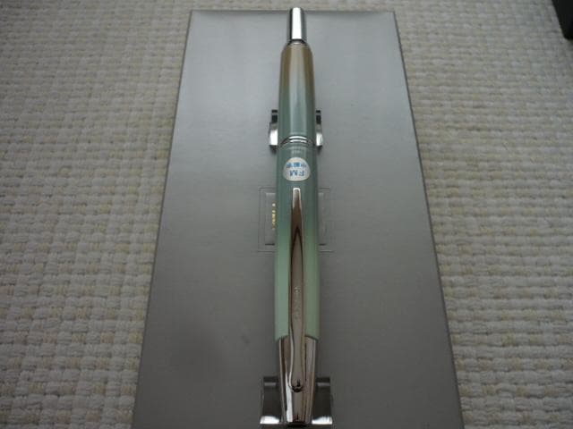 新品ナガサワ 東川崎ハーバーミントシルバー キャップレスデシモ 万年筆パイロット