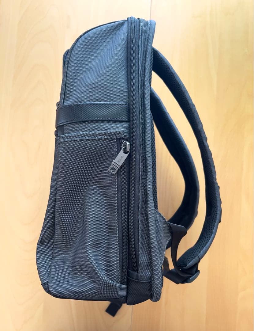 【美品】トゥミ Tumi ALPHA2 スリム ブリーフパック リュック グレー