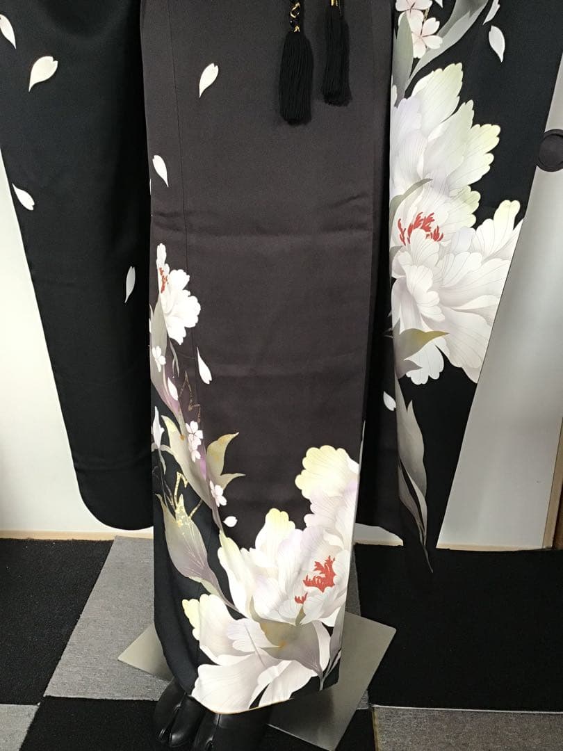 ちゃむりんご 振袖フルセット　黒　濃茶　牡丹　正絹　シック　豪華　成人