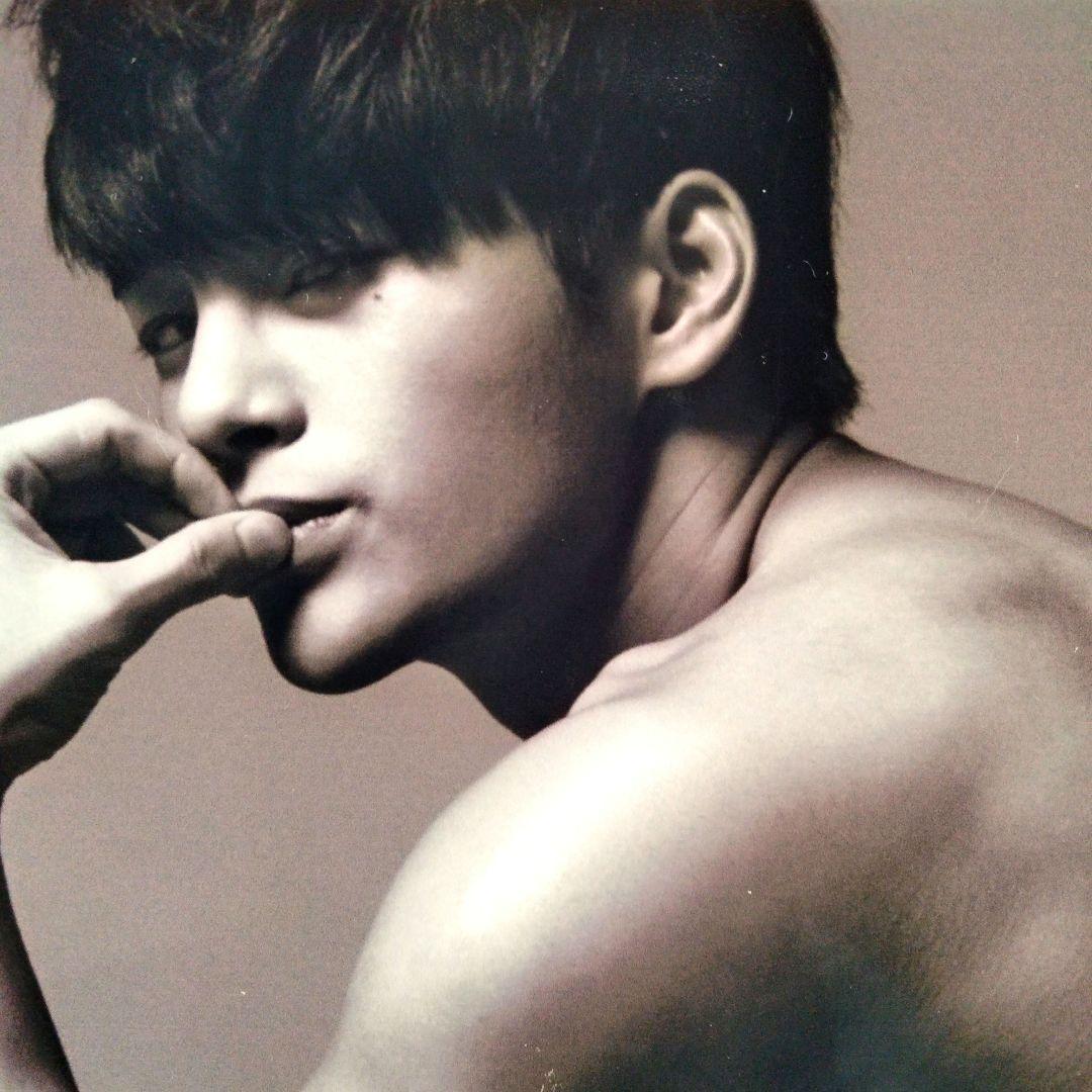 ソ・イングク直筆サイン入り2Lサイズ写真…王の顔…Seo in-guk…8