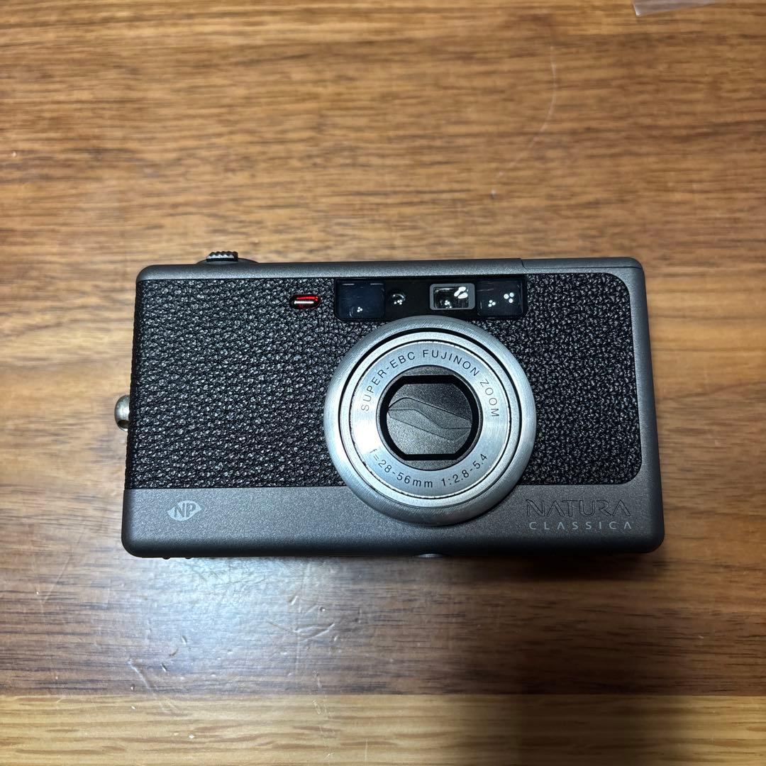 美品　FUJIFILM NATURA CLASSICA フィルムカメラ