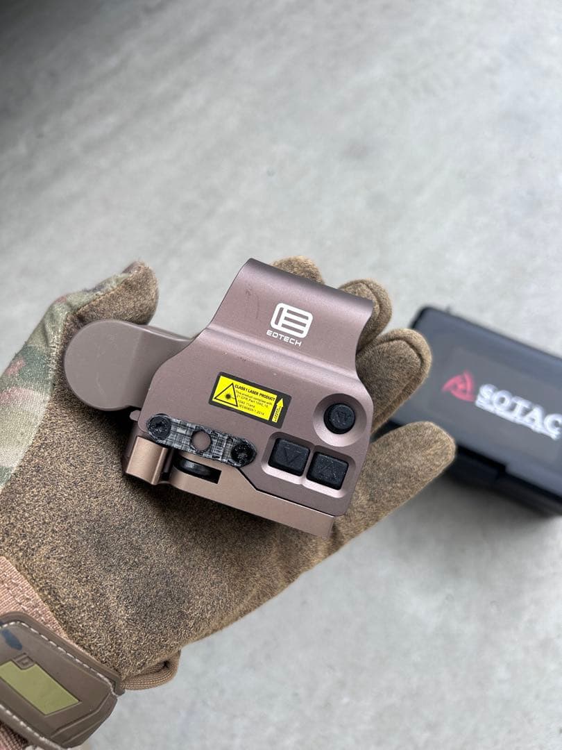 SOTAC製EOTechホロサイト