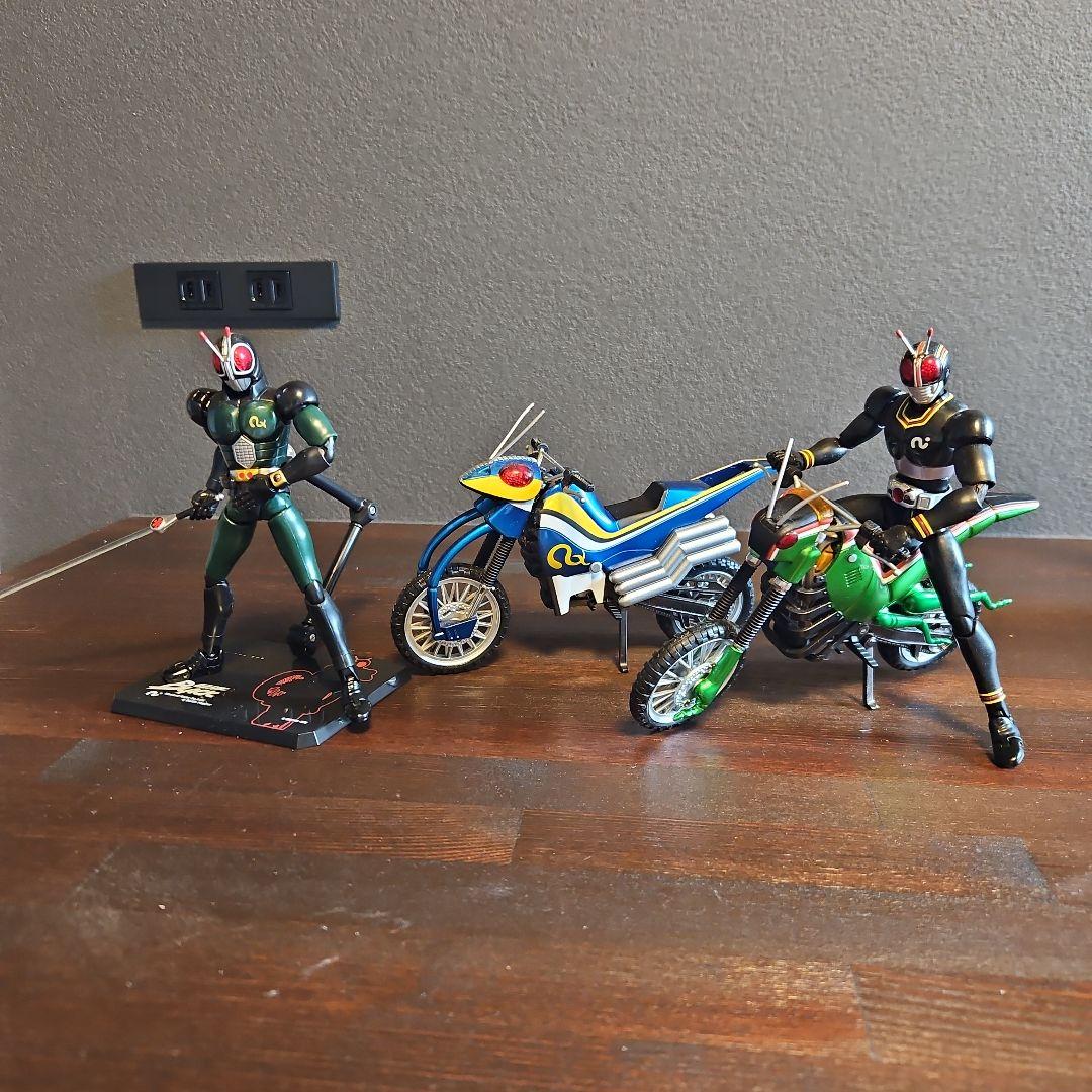 sh フィギュアアーツ 仮面ライダーブラックRX&ブラック　バイクセット