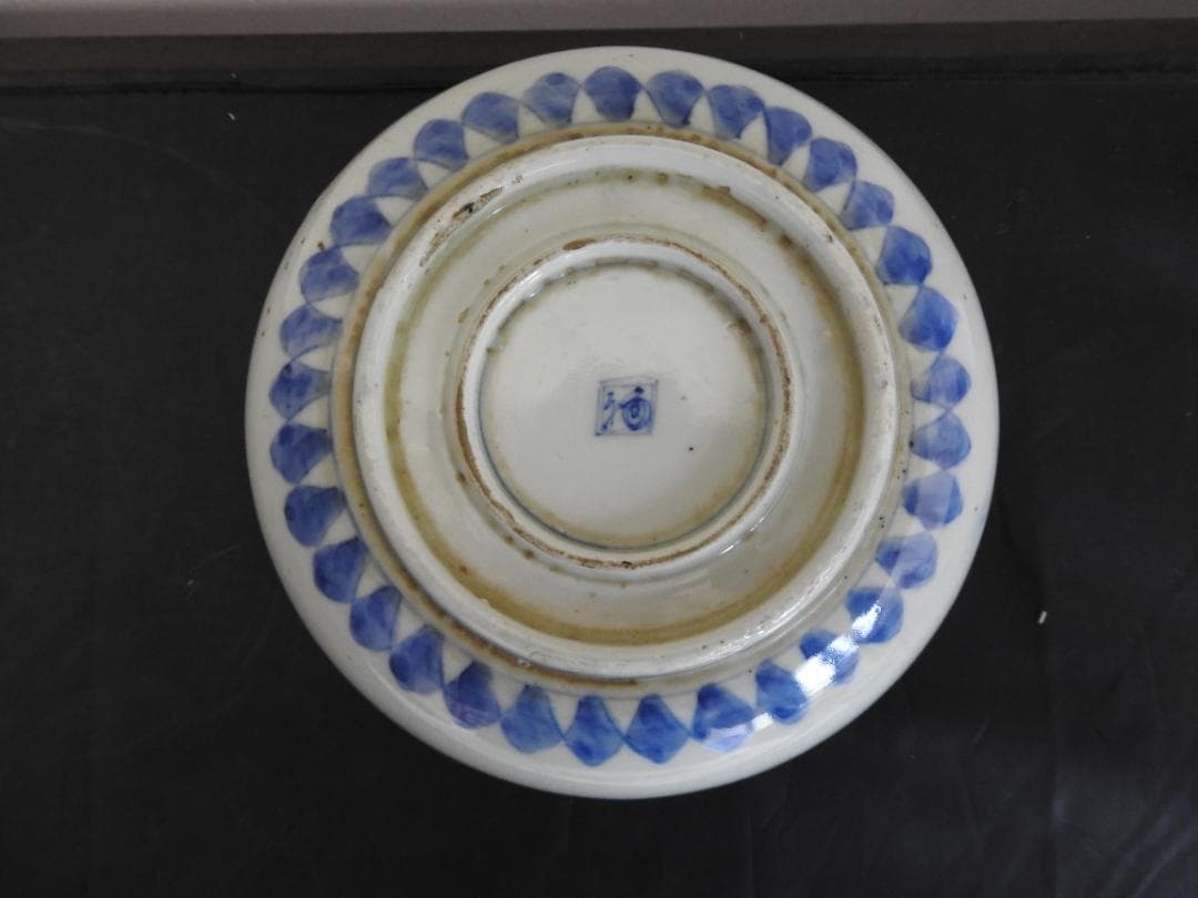 伊万里三ッ鉢　（貝草模様）　保存箱　MA725