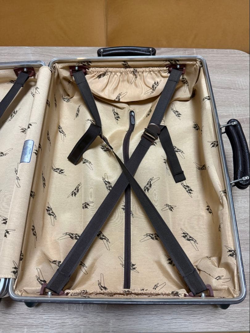 リモワ　クラシックフライト　キャビン　35L 機内持ち込み