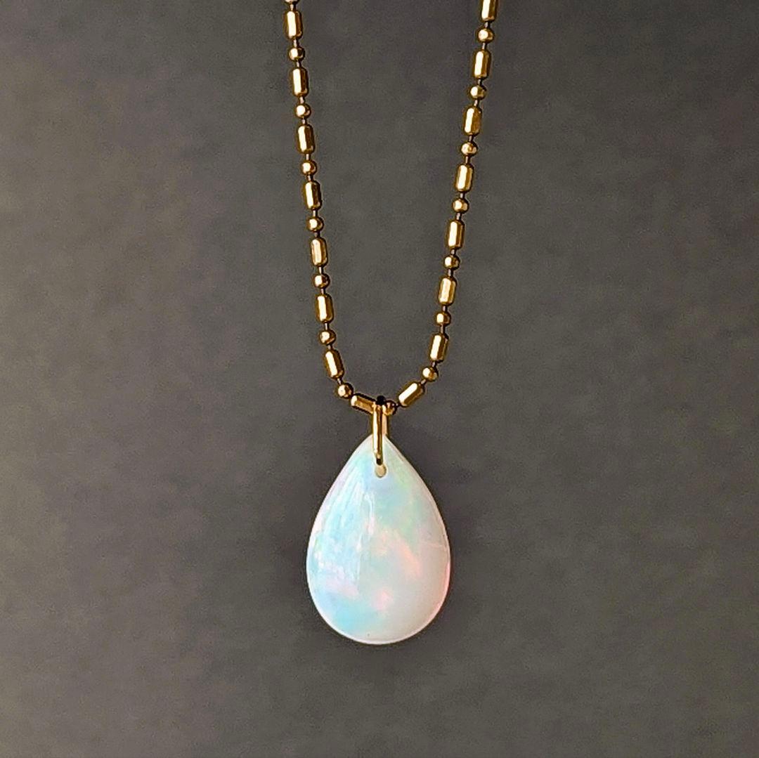 ♢ruela♪♢K18 ホワイトオパール3.15ct ペンダントトップ