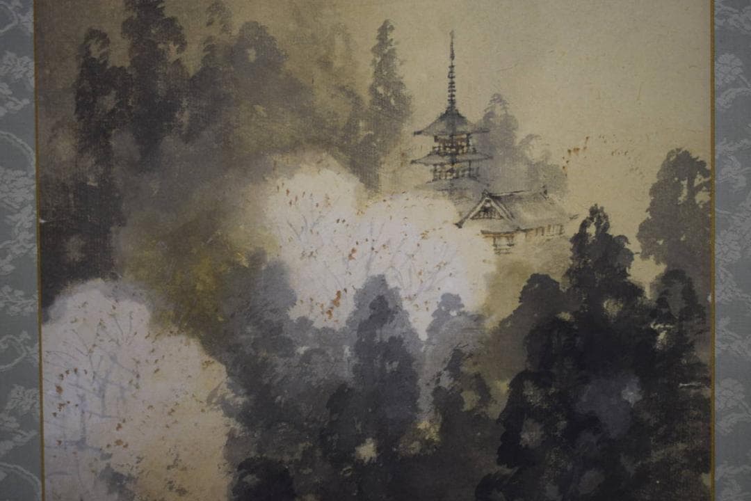 真作/藤井松山/春山古寺/塔山水図/佐藤古岫の桐極箱付/布袋屋掛軸HI-357