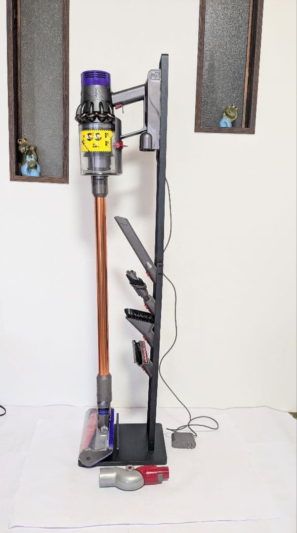 【50分稼働】ダイソン掃除機V10 新品スタンド付きフルセット　②