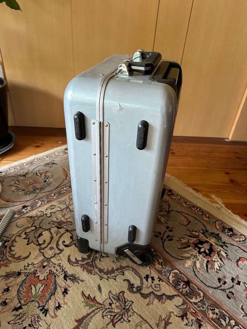 ゼロハリバートン　2輪　ポリカボネート　キャリーケース 31L中古品