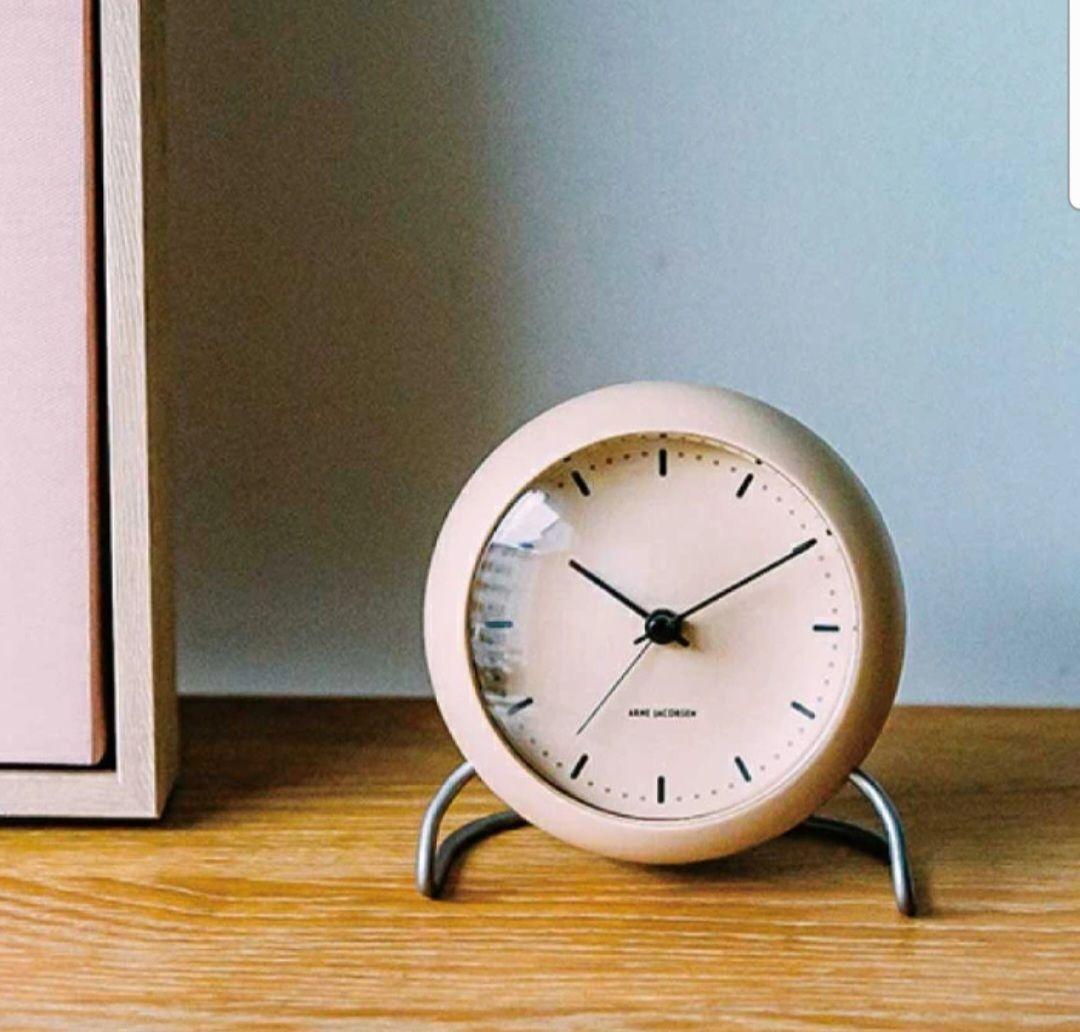 【新品　未使用】ARNE JACOBSEN アルネヤコブセン テーブルクロック