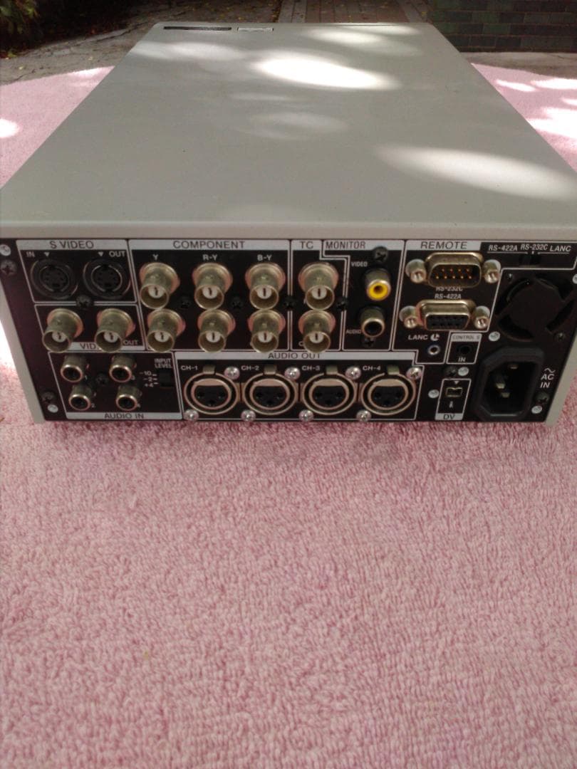 ソニーDVCAM　DSR-45中古動作品難ありの出品です❣