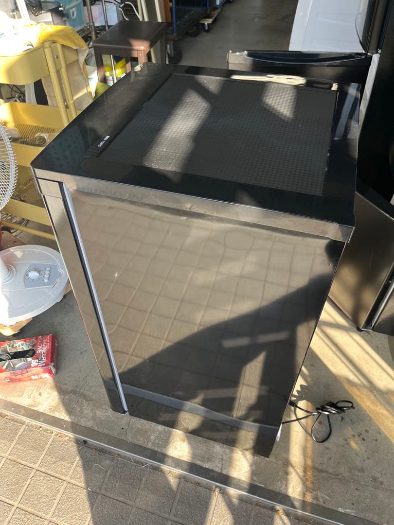 アイリスオーヤマ IUSD-6B-B 2025年製冷凍庫　60ℓ T