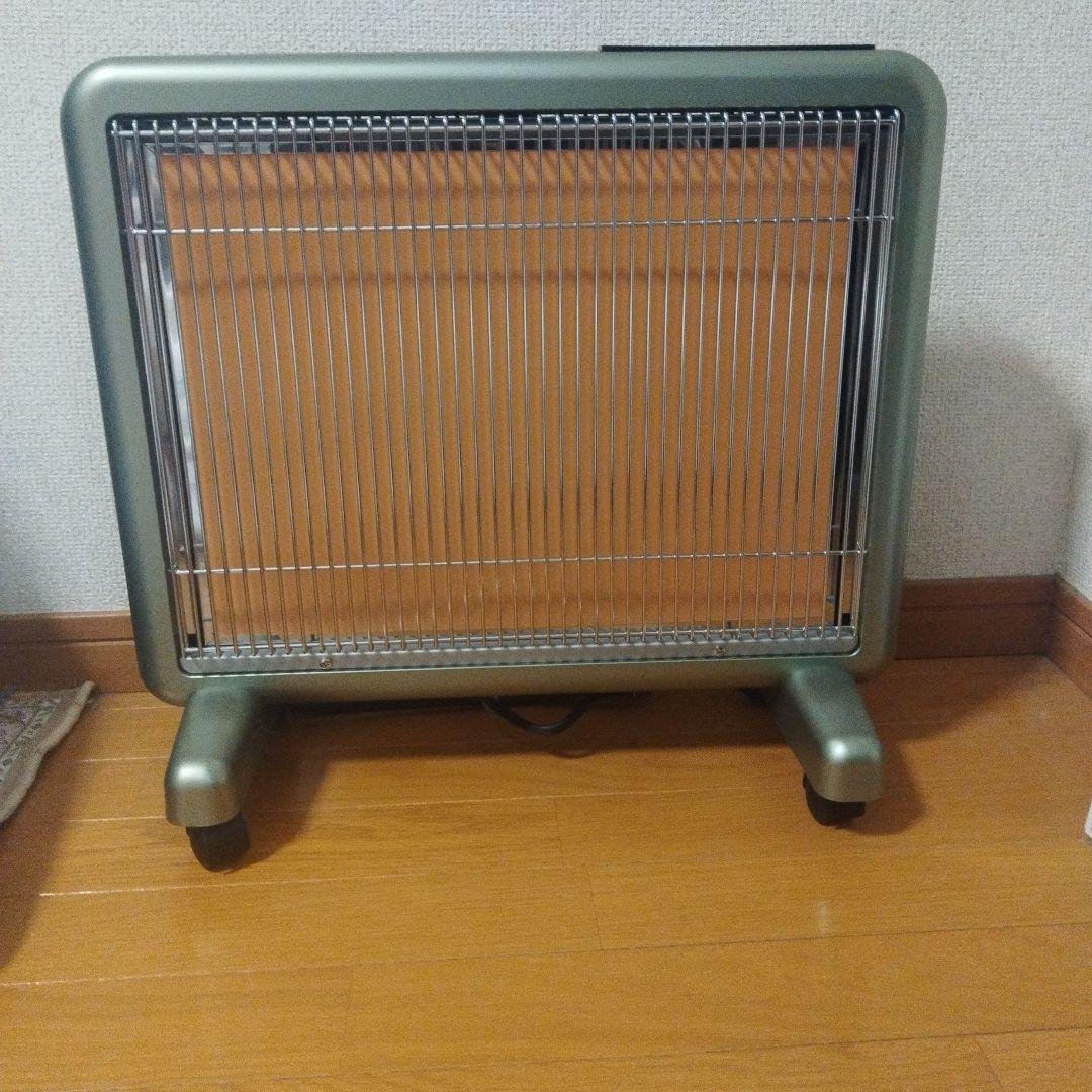 値下げ！サンルミエ 電気ヒーター タイマー機能付き　パーソナルモード200W付き