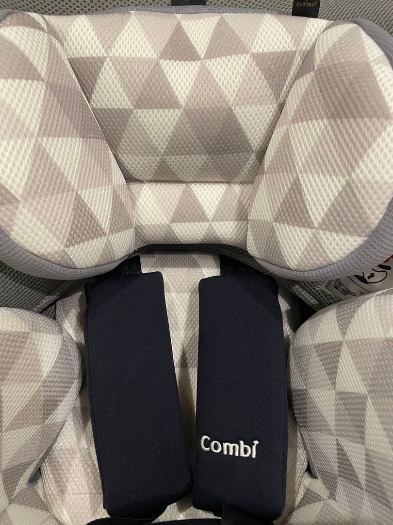【麻婆とうふ】Combi CG-UIG チャイルドシート ISO-FIX