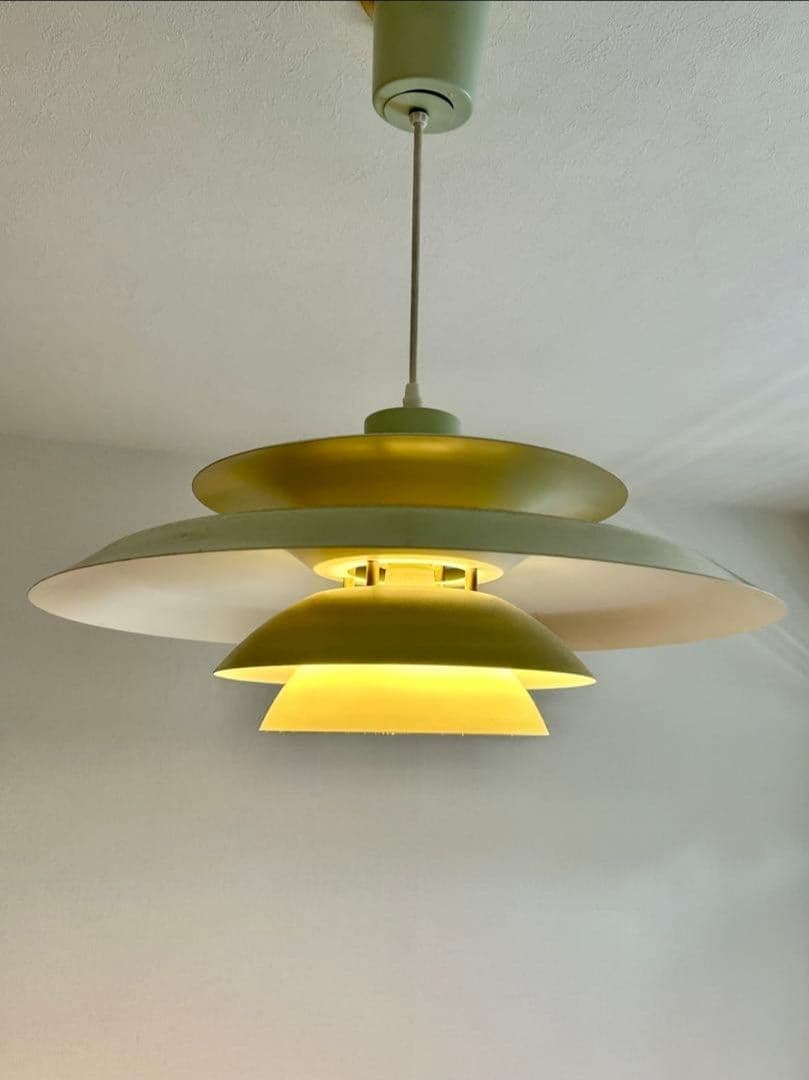 北欧　レトロフューチャー　ルイスポールセン　PH5シーリングライト