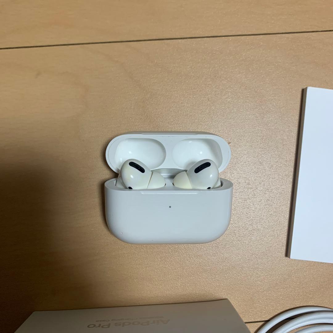 Apple AirPods Pro MWP22J/A 故障
