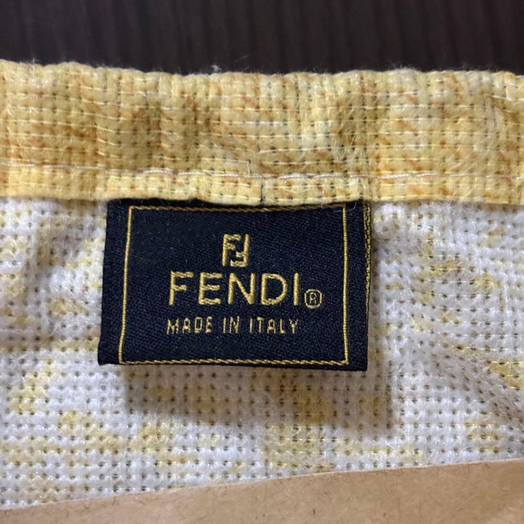 Fendi ブラック ショルダーバッグ