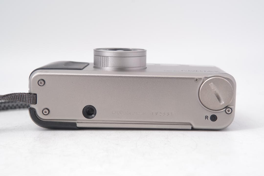 美品 CONTAX T2 チタンシルバー