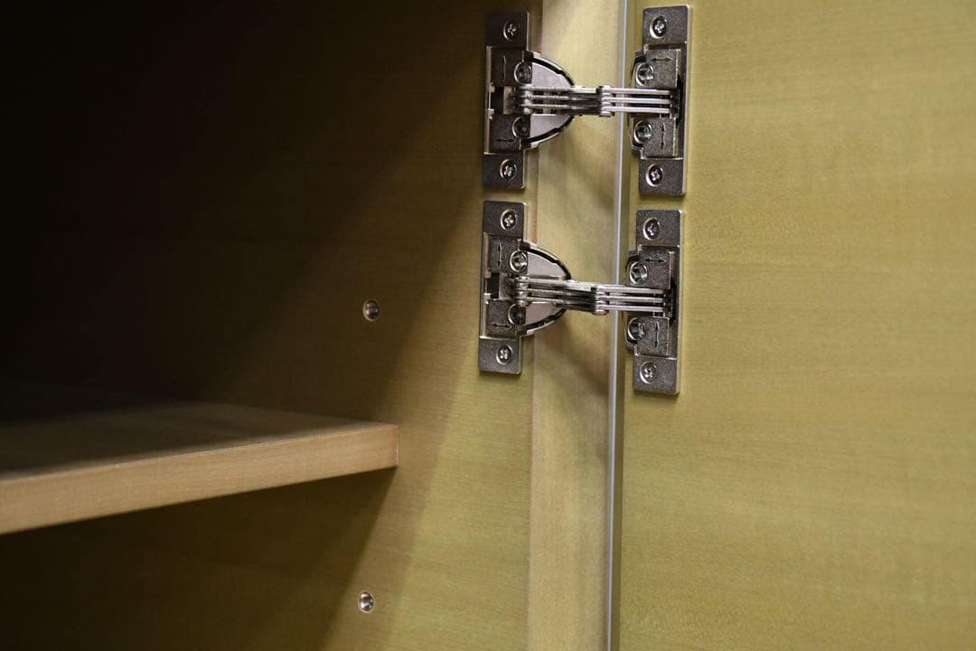 EHK32 美品 IDC大塚家具 デコレ サイドボード 79万 バスウッド材