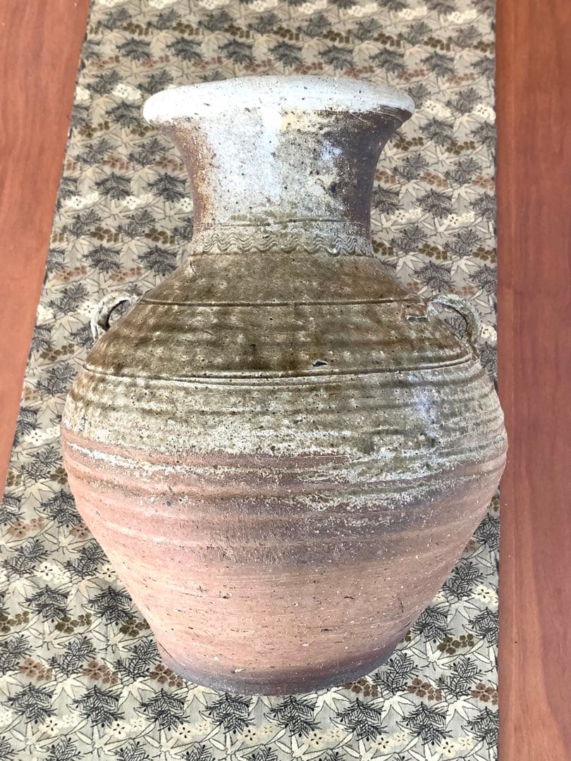 灰釉陶の持ち手付き壺 木箱付き 漢時代灰釉双耳壷花入れ