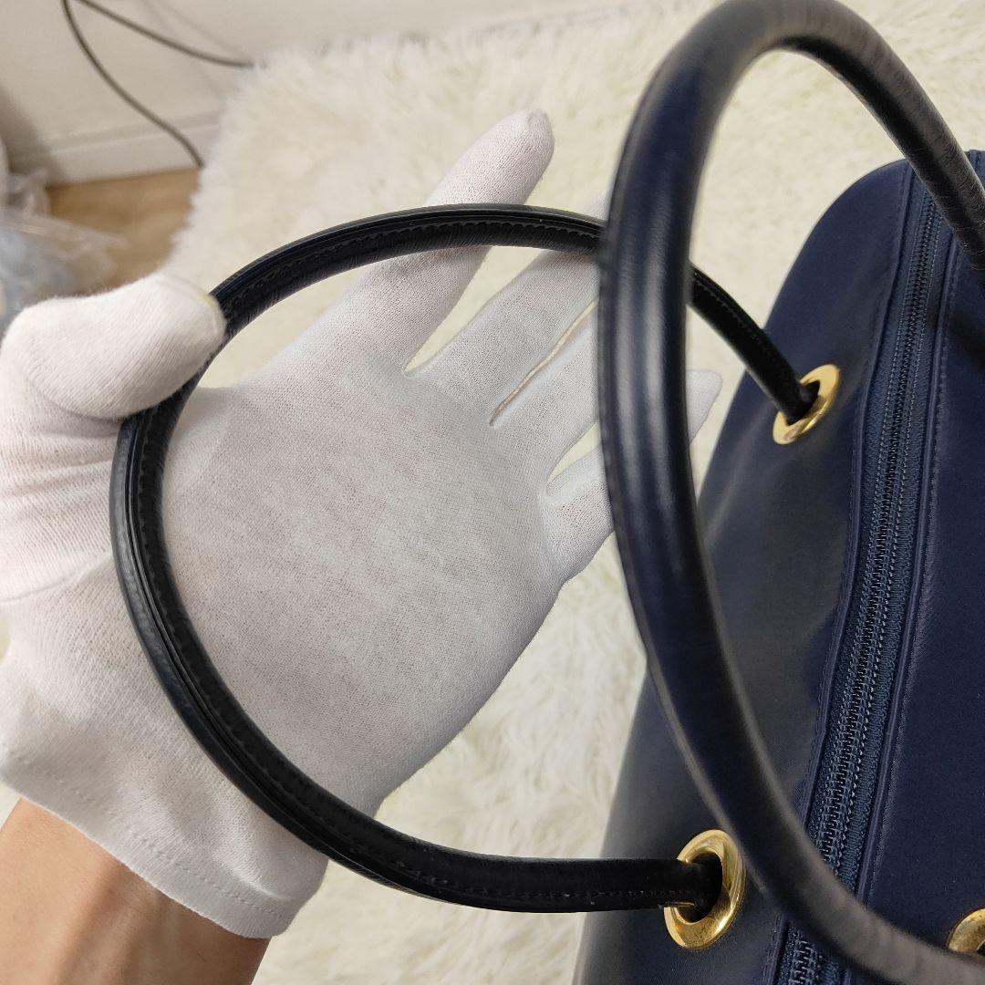 本日限定価格　イヴサンローラン　ミニボストンバッグ　　キルティング　YSLロゴ