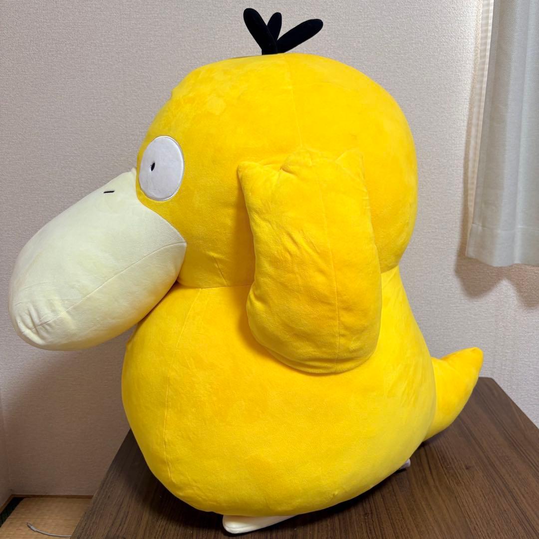 ポケモン　コダック　等身大　ぬいぐるみ