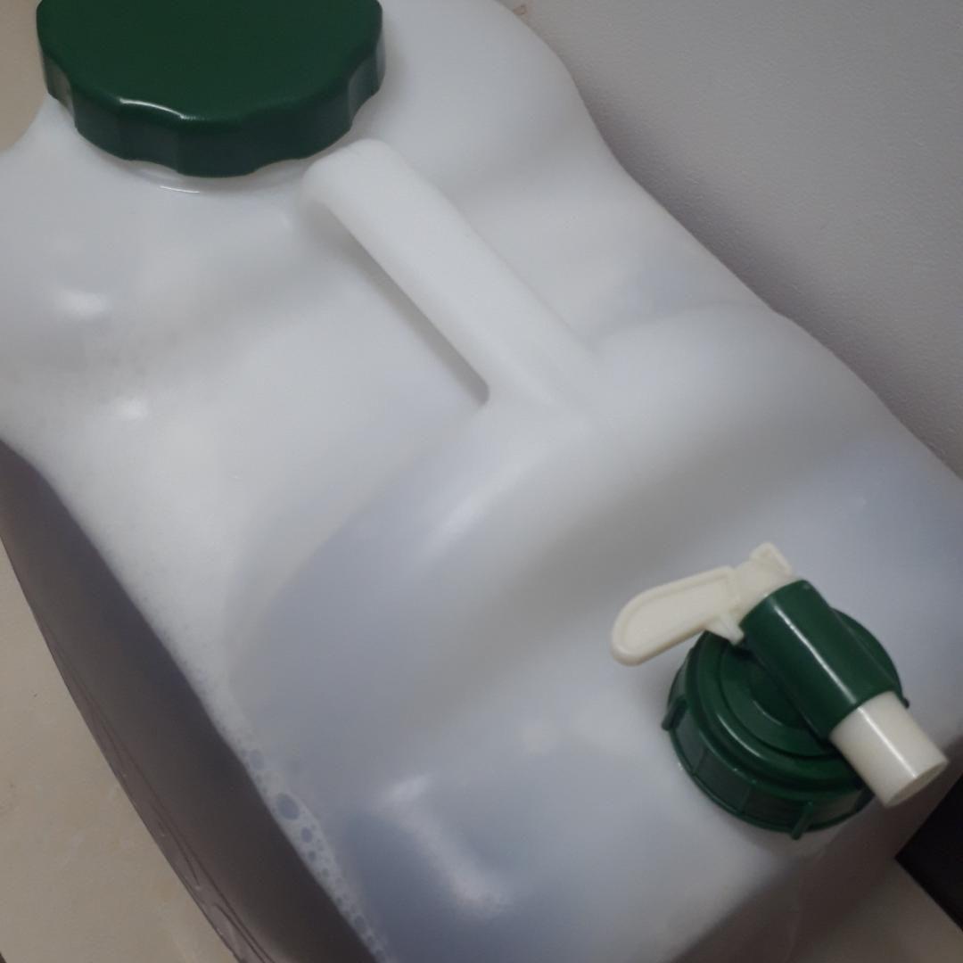 即購入OK☆　EM入り　よもぎ入り　無添加石鹸水　ミントの香り　23ｋｇ