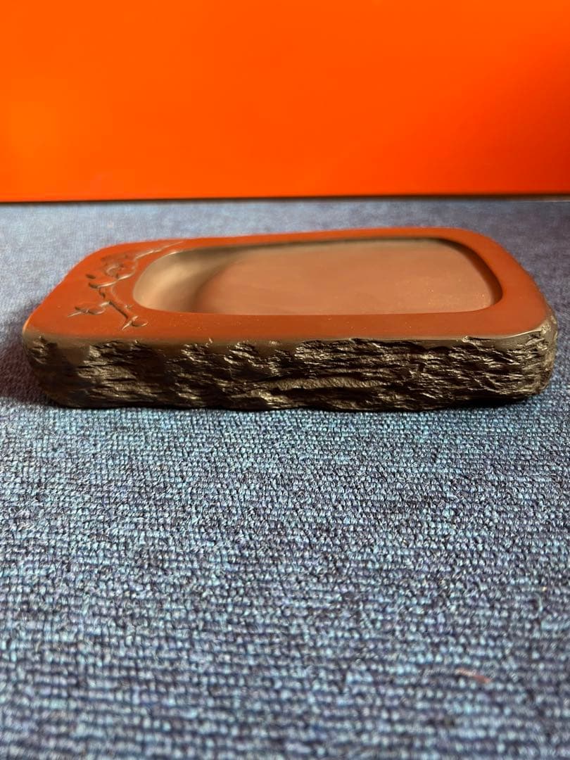 1336 書道 硯 赤間硯　赤間紫金石  梅文　昭竜山作  未使用