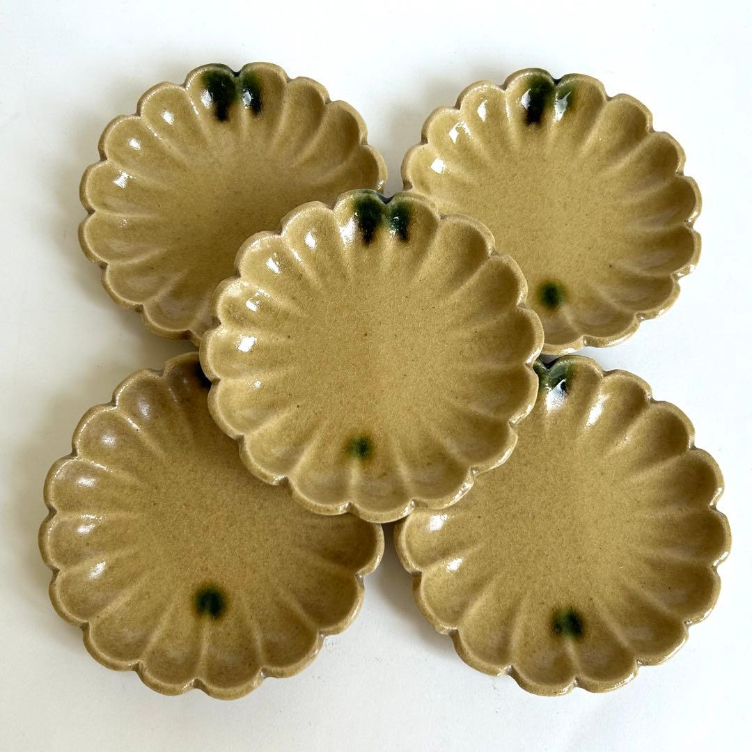 【希少、美品】小皿 皿 菊小皿 5枚 木箱美濃焼の名工　大嶋久興　【子の日窯】