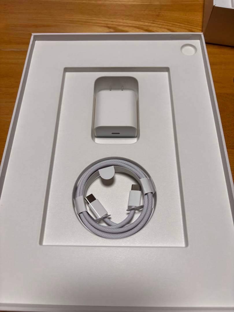 iPad Air M2 11インチ スペースグレイ　本体