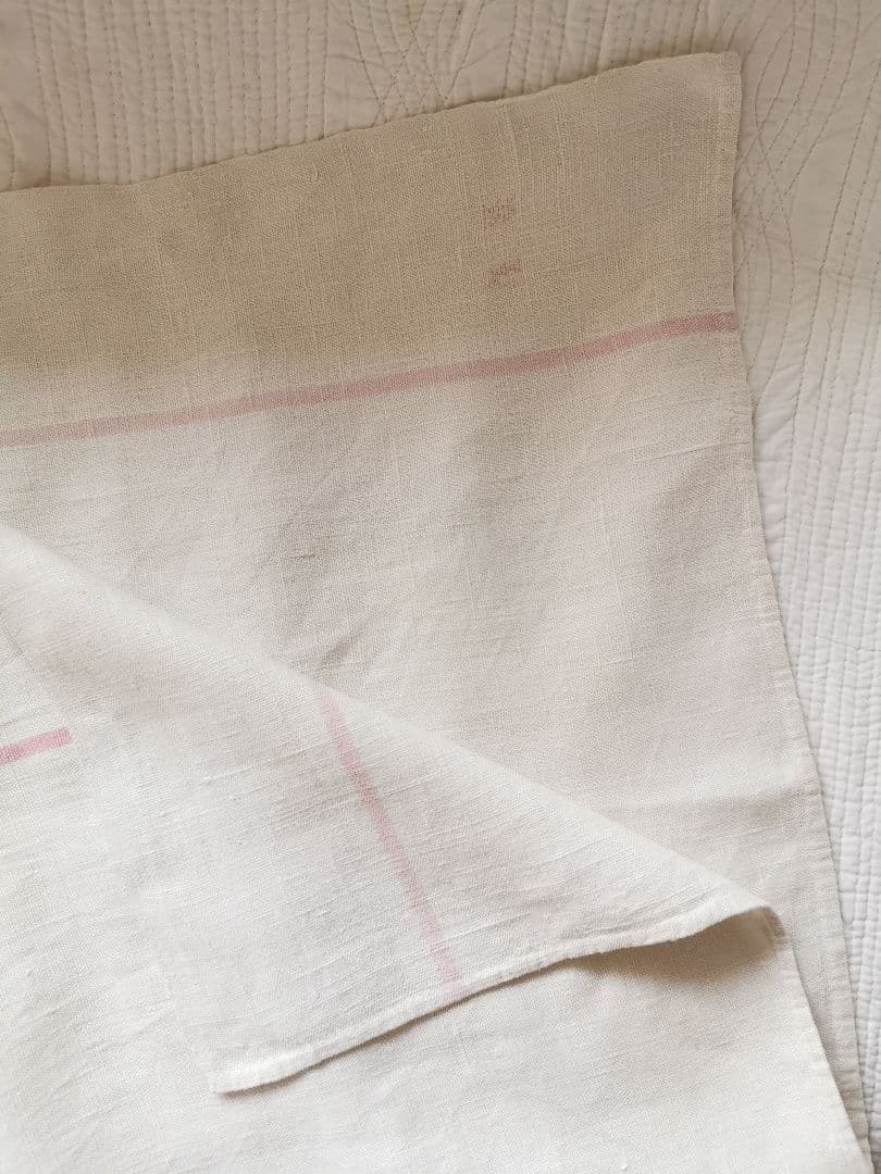 アンティーク フレンチリネンクロス イニシャルBL赤糸刺繍 シャビーピンクライン