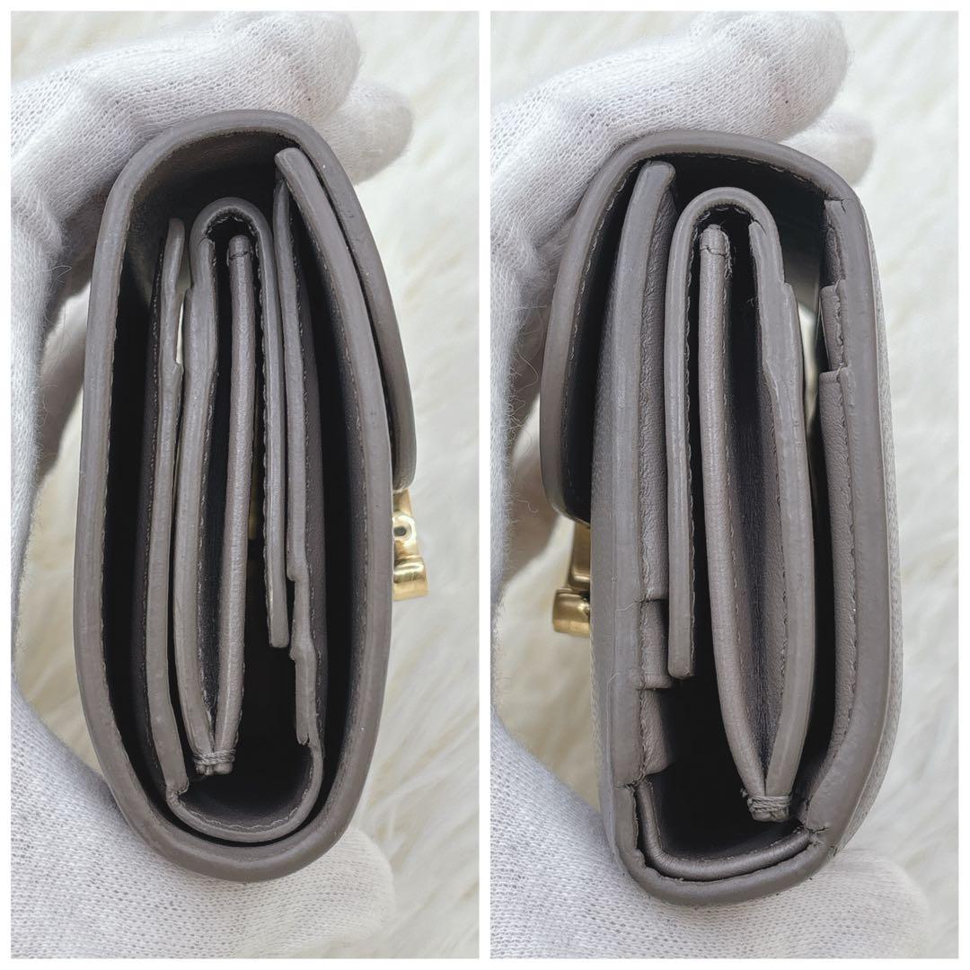 美品✨CELINE トリオンフ スモールフラップウォレット 三つ折り グレージュ
