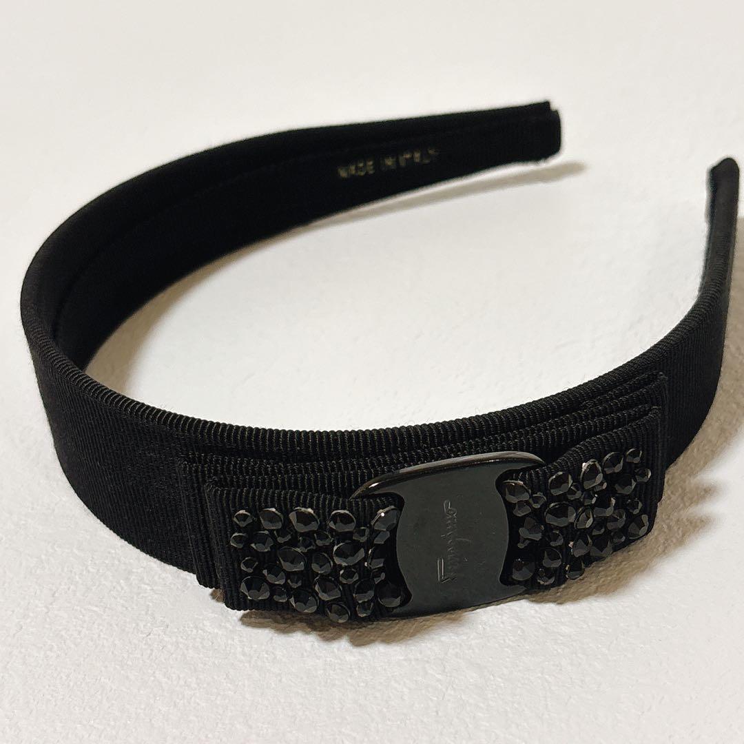 美品✨フェラガモ ヴァラリボン カチューシャ ビジュ ストーン ブラック