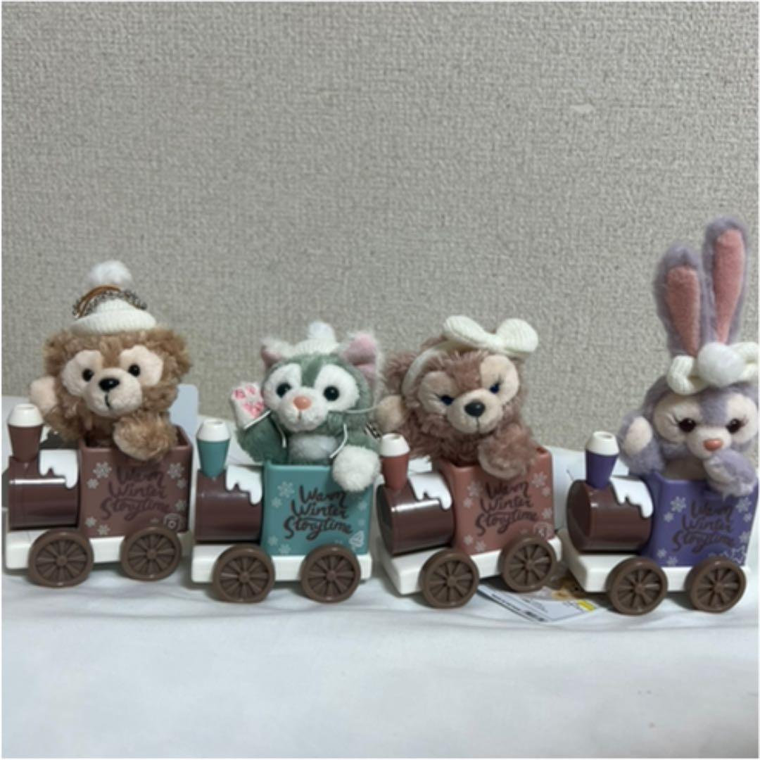 ダッフィー　シェリーメイ　ステラルー　ジェラトーニ　汽車　ぬいぐるみバッジ