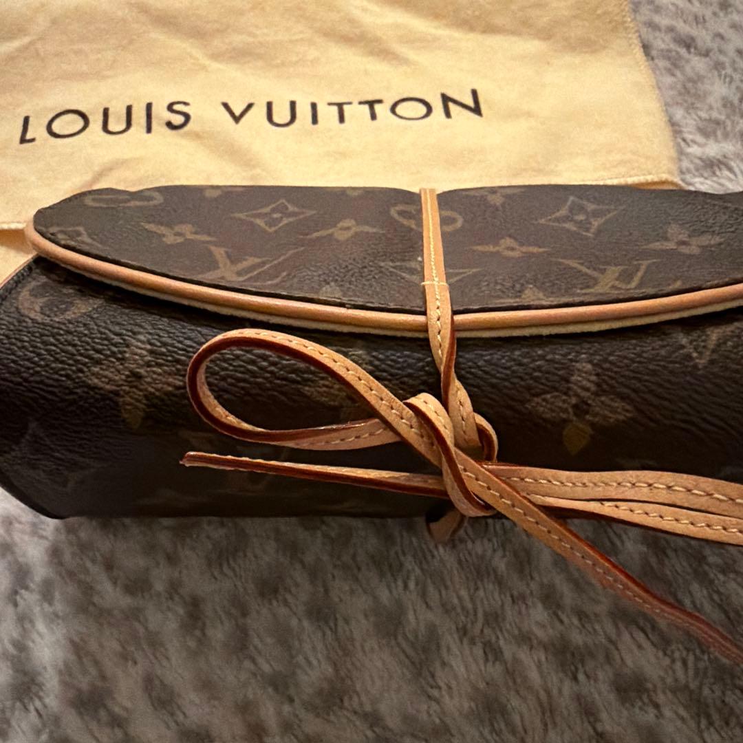 LOUIS VUITTON レザー ロールアップポーチ