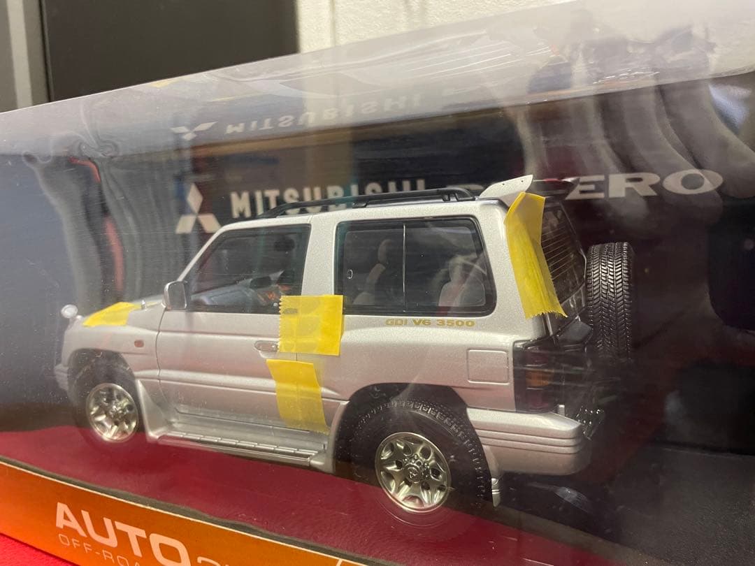 オートアート　　三菱パジェロ