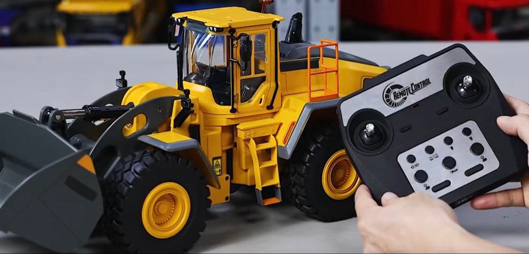 L260H 1/16スケール RCローダー サウンドライト リモートコントロール