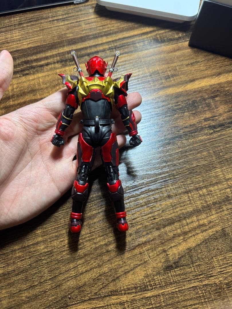 S.H.Figuarts(真骨彫製法) 仮面ライダー装甲響鬼