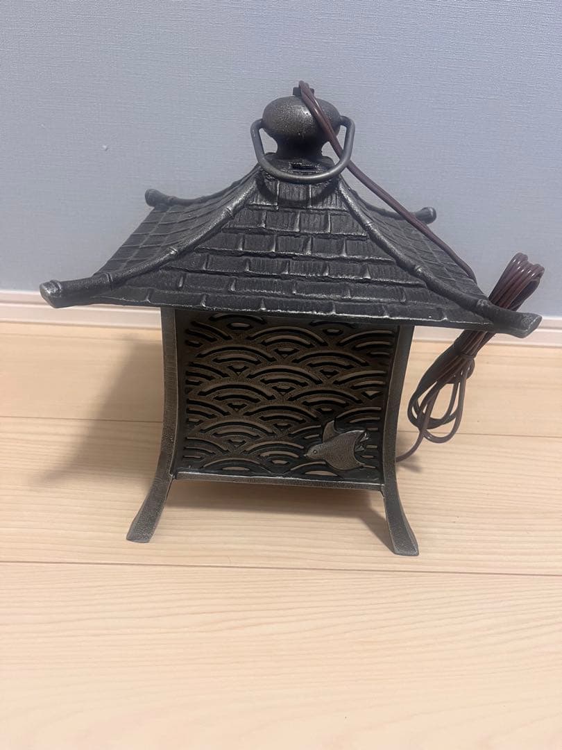 ノスタルジー　吊り灯籠　庭園　燈籠　波千鳥　電装付　鋳鉄製　和風