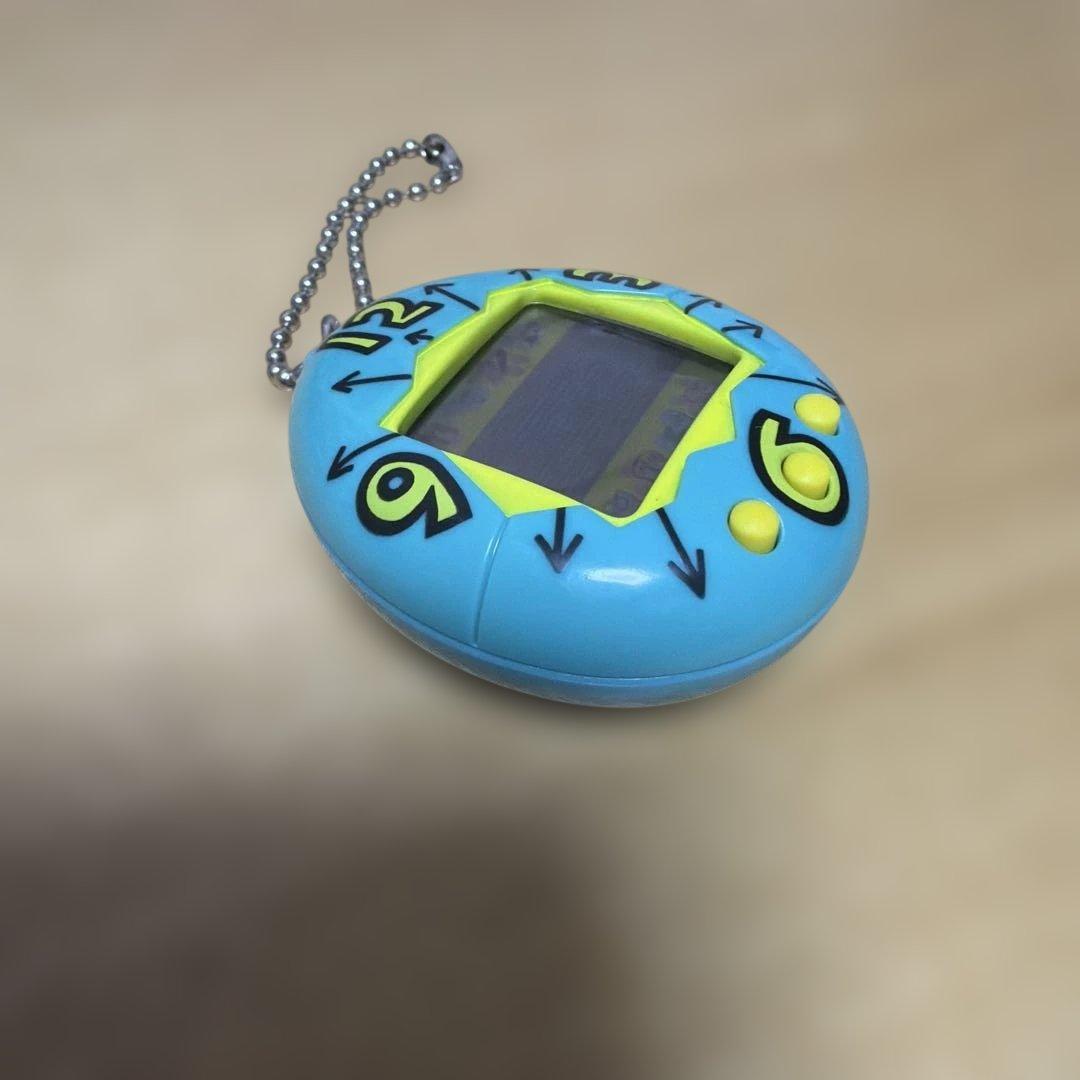 完動品!! たまごっち 日本語 初代 時計 ブルー 青 レア 希少