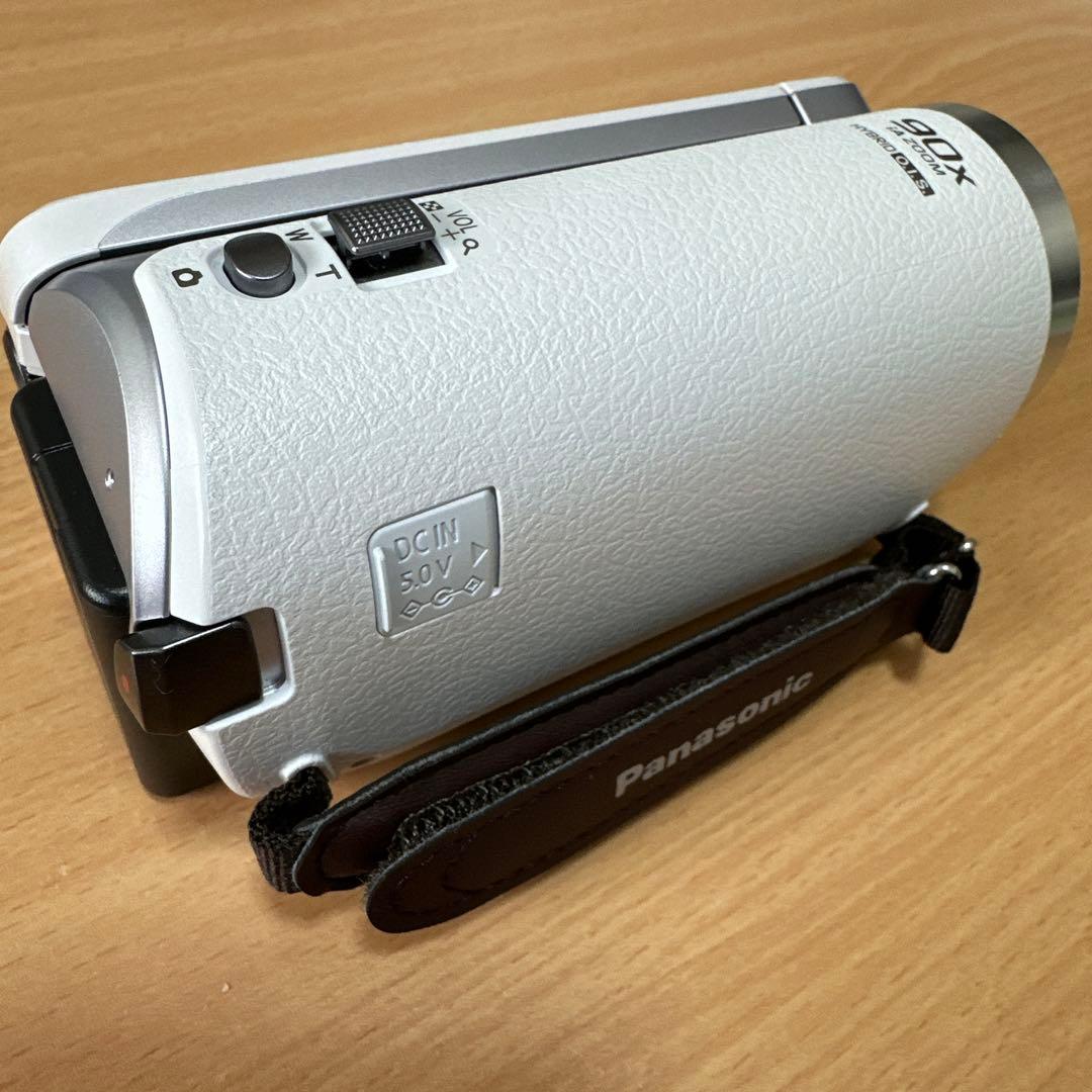 【美品】 パナソニック ビデオカメラ HC-W590M