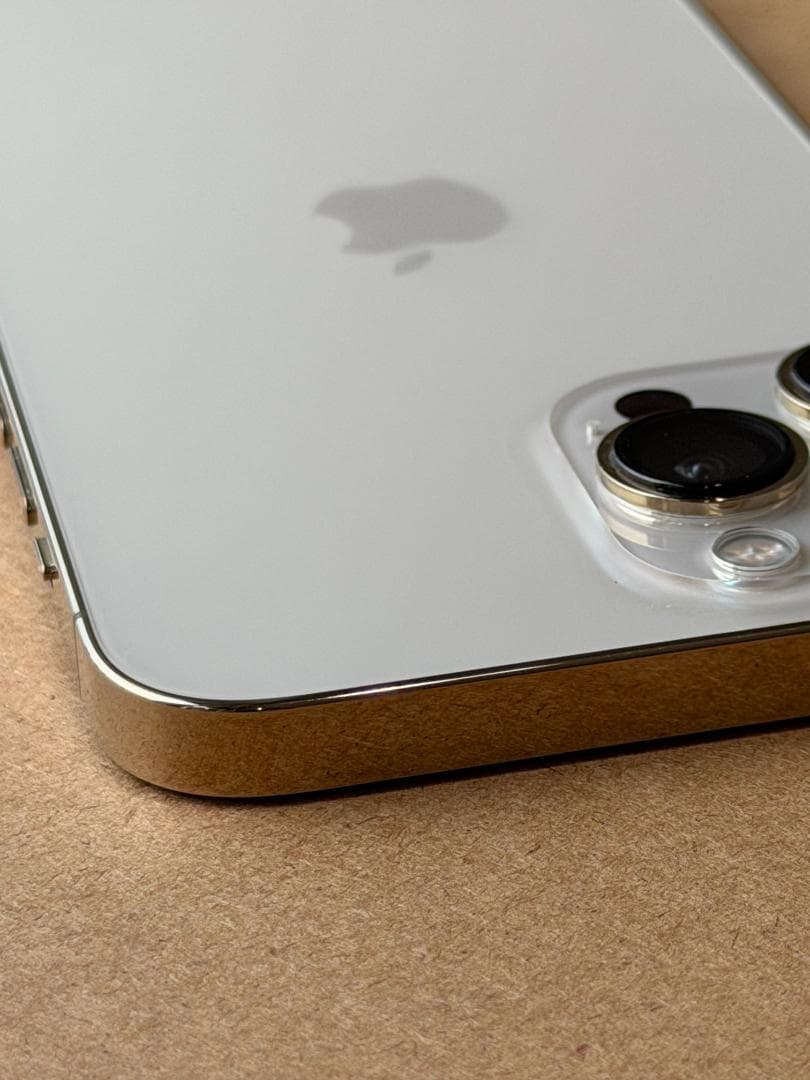 美品 iPhone 13 Pro Max ゴールド1TB【SIMフリー】